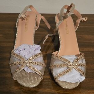 Elegant Gold Strappy Sandals